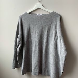 Cozy oversized Uniqlo Sweater